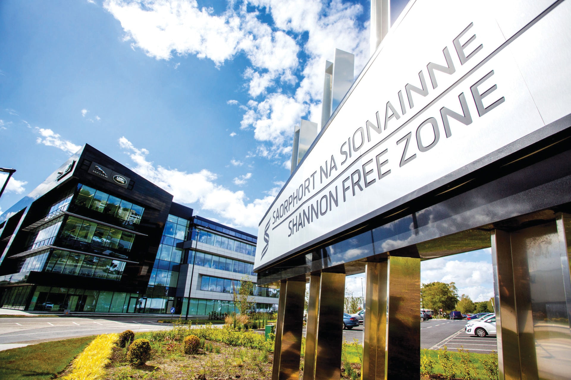 Shannon Free Zone (Ireland, 1959) được coi là FTZ hiện đại đầu tiên.