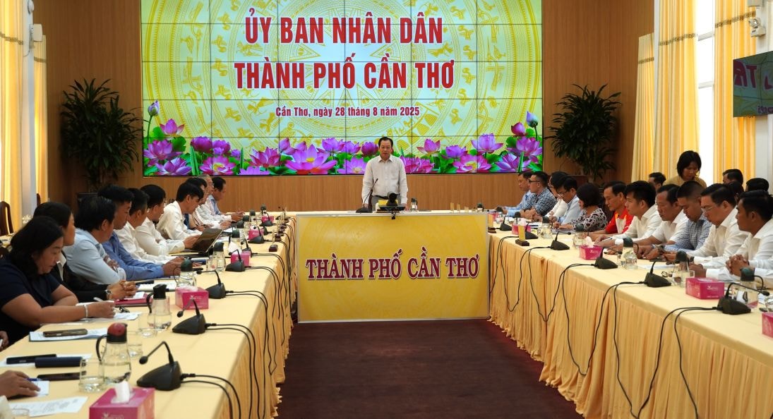 Quang cảnh buổi làm việc. Ảnh: Phương Anh