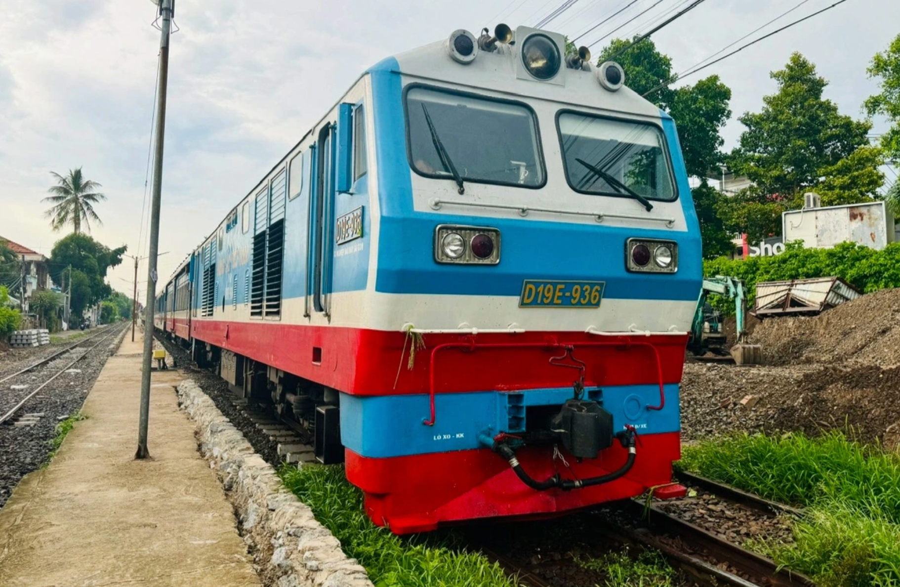 Duong sat Bac Nam doan Di An