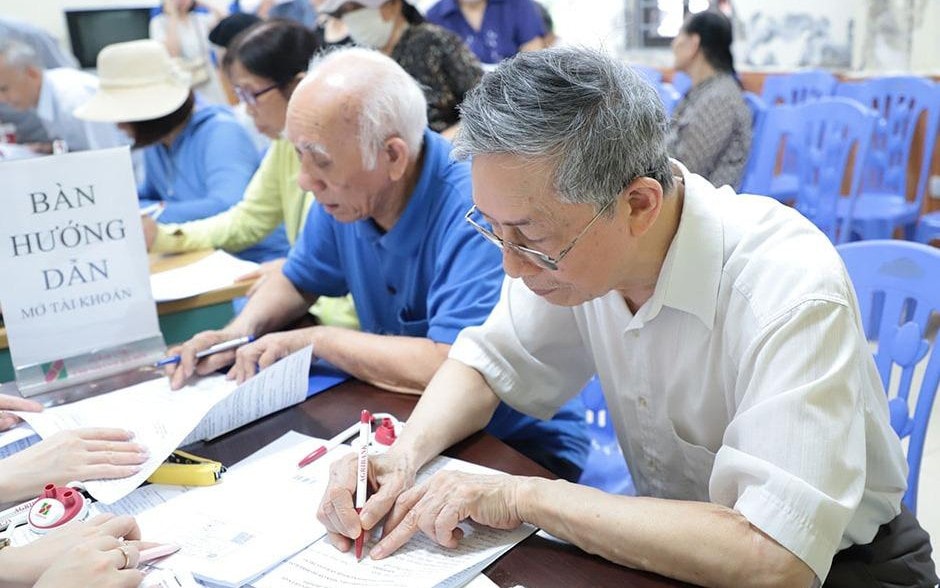 Điều kiện để người cao tuổi được hưởng trợ cấp hưu trí xã hội 500.000 đồng/tháng