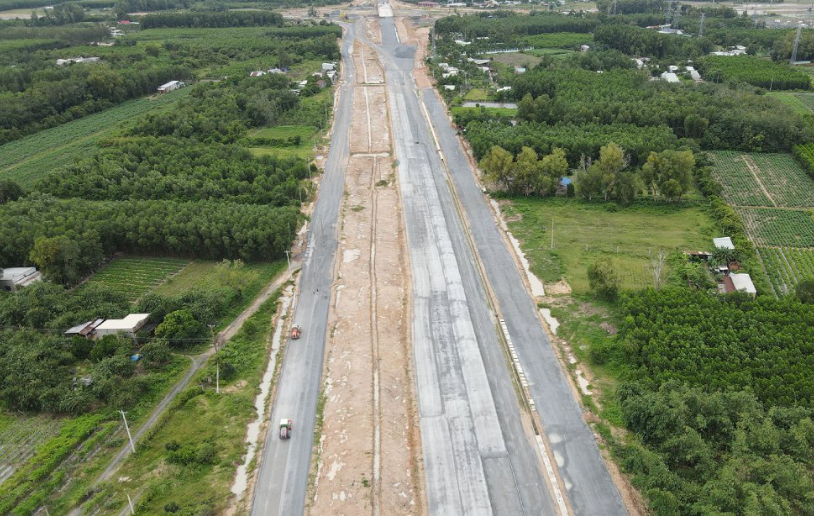 Đồng Nai quyết liệt siết tiến độ hai dự án giao thông trọng điểm, điều chuyển khối lượng giữa các nhà thầu để kịp thông xe trước 19/12