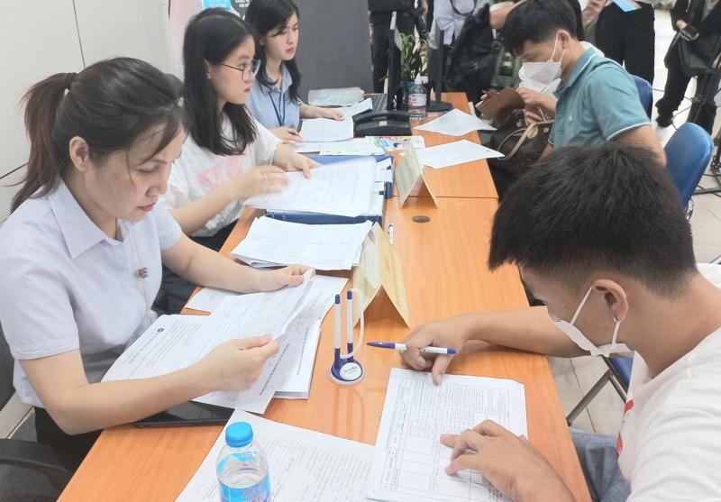 Hà Nội: Nộp hồ sơ hưởng bảo hiểm thất nghiệp trực tuyến, đơn giản, thuận tiện | Báo điện tử An ninh Thủ đô
