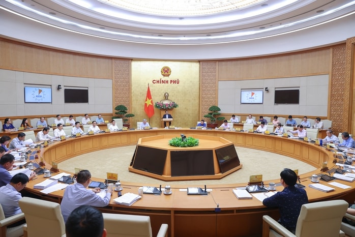 Phó Thống đốc NHNN nêu 3 nguyên nhân khiến giá vàng tăng vọt- Ảnh 1.