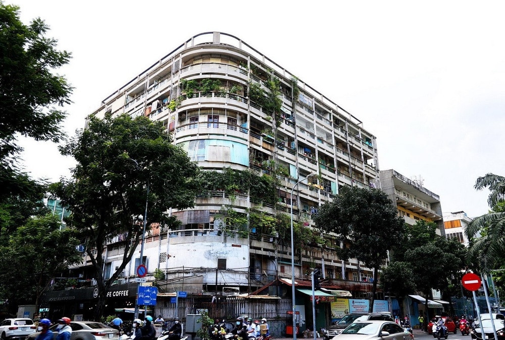TP Hồ Chí Minh đặt mục tiêu cải tạo 500 chung cư cũ trước năm 2035 | Vietnam+ (VietnamPlus)