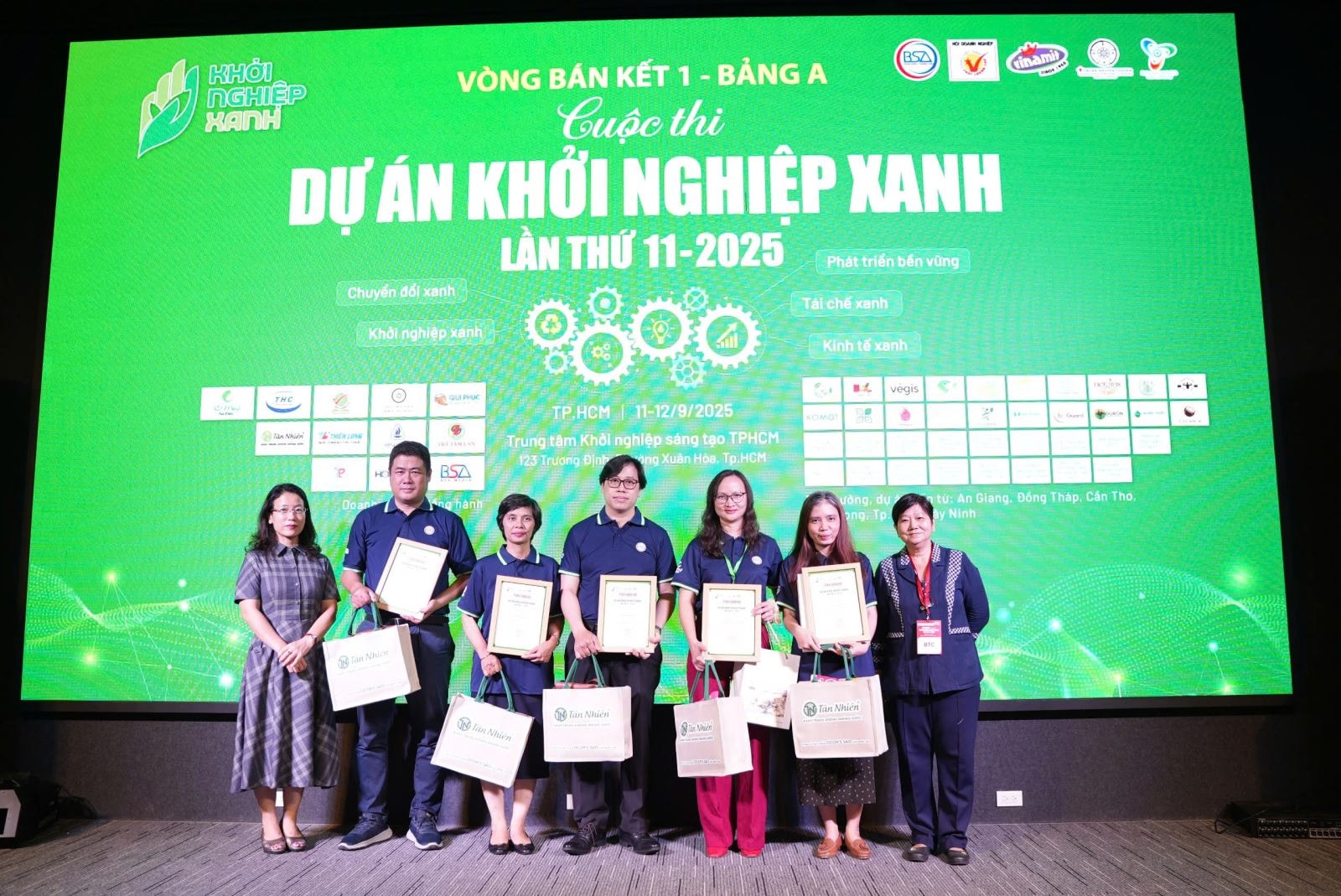 Khoi nghiep xanh