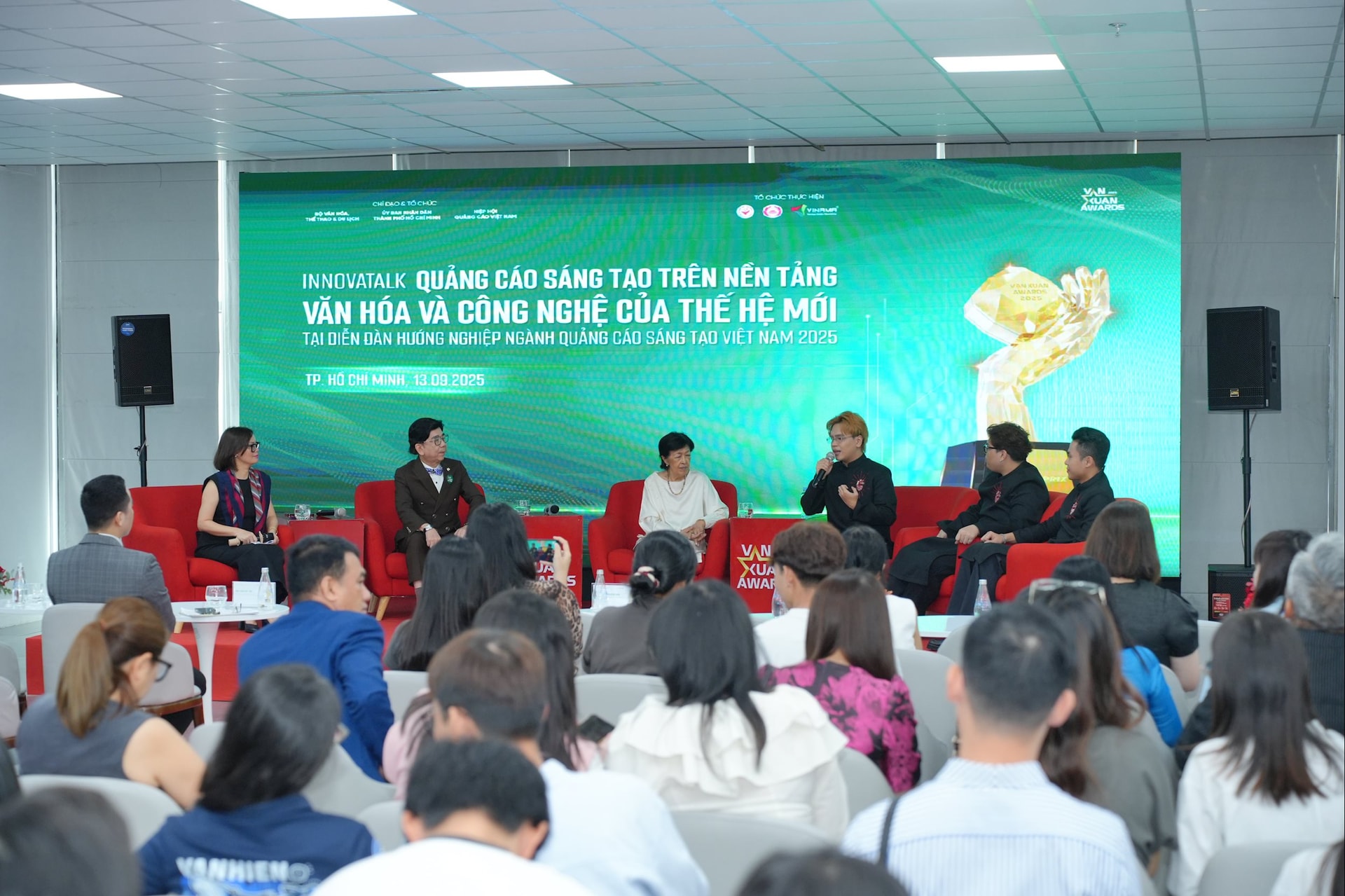 2qk01551.jpg