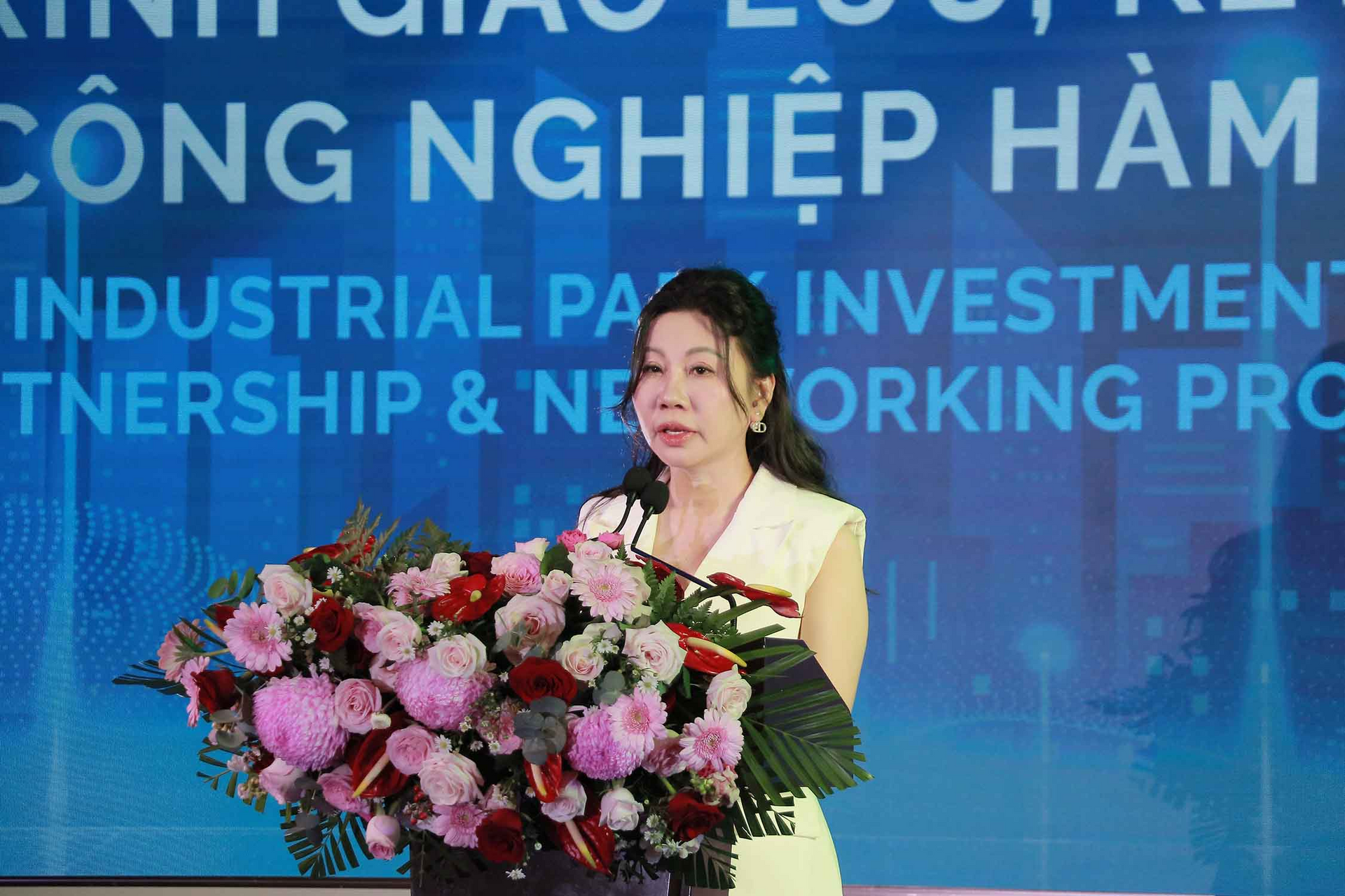 Anh 4