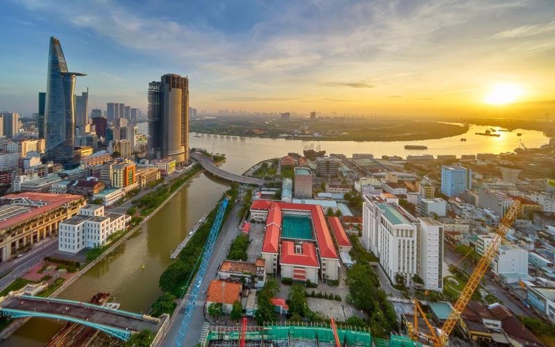 kinh-te-tp-ho-chi-minh-9-thang-dau-nam-2024-giu-nhip-phuc-hoi-va-tang-truong.jpg