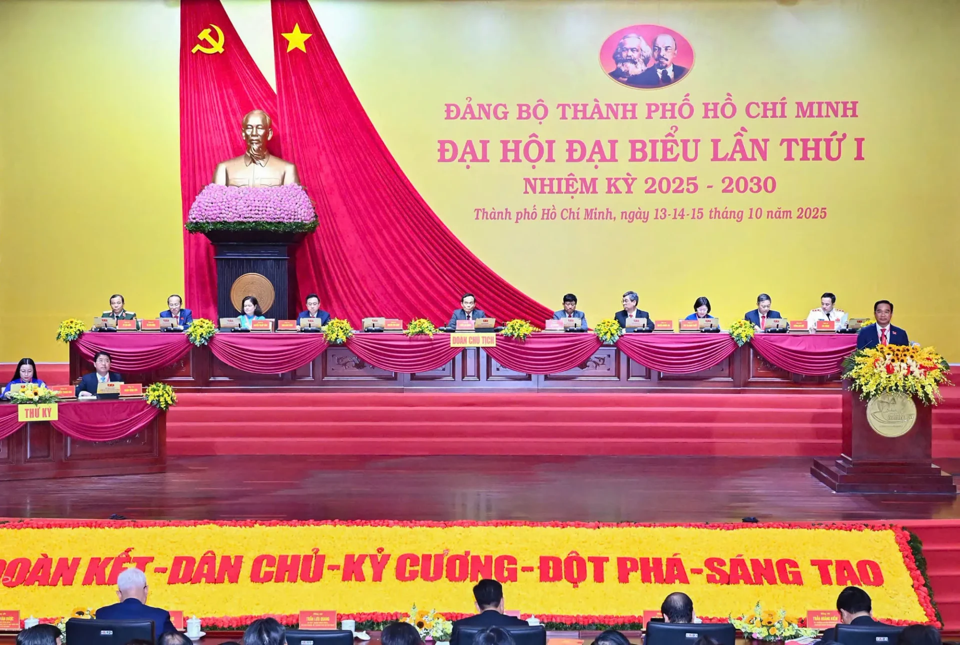 dai-hoi-dai-bieu-dang-bo-tphcm-6-1083-946.jpg.webp