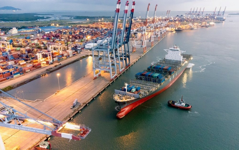ụm cảng Cái Mép - Thị Vải chiếm 25% sản lượng container của cả nước và 50% sản lượng container của khu vực phía Nam