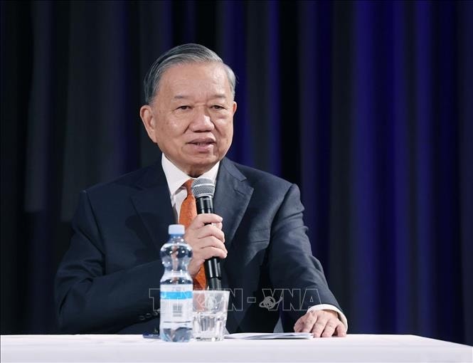 sinh-vien-viet-nam-tai-phan-lan.jpg
