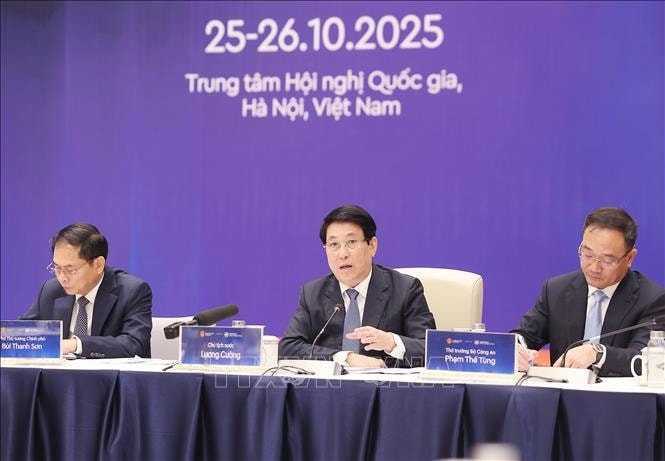 cong-uoc-ha-noi.jpg