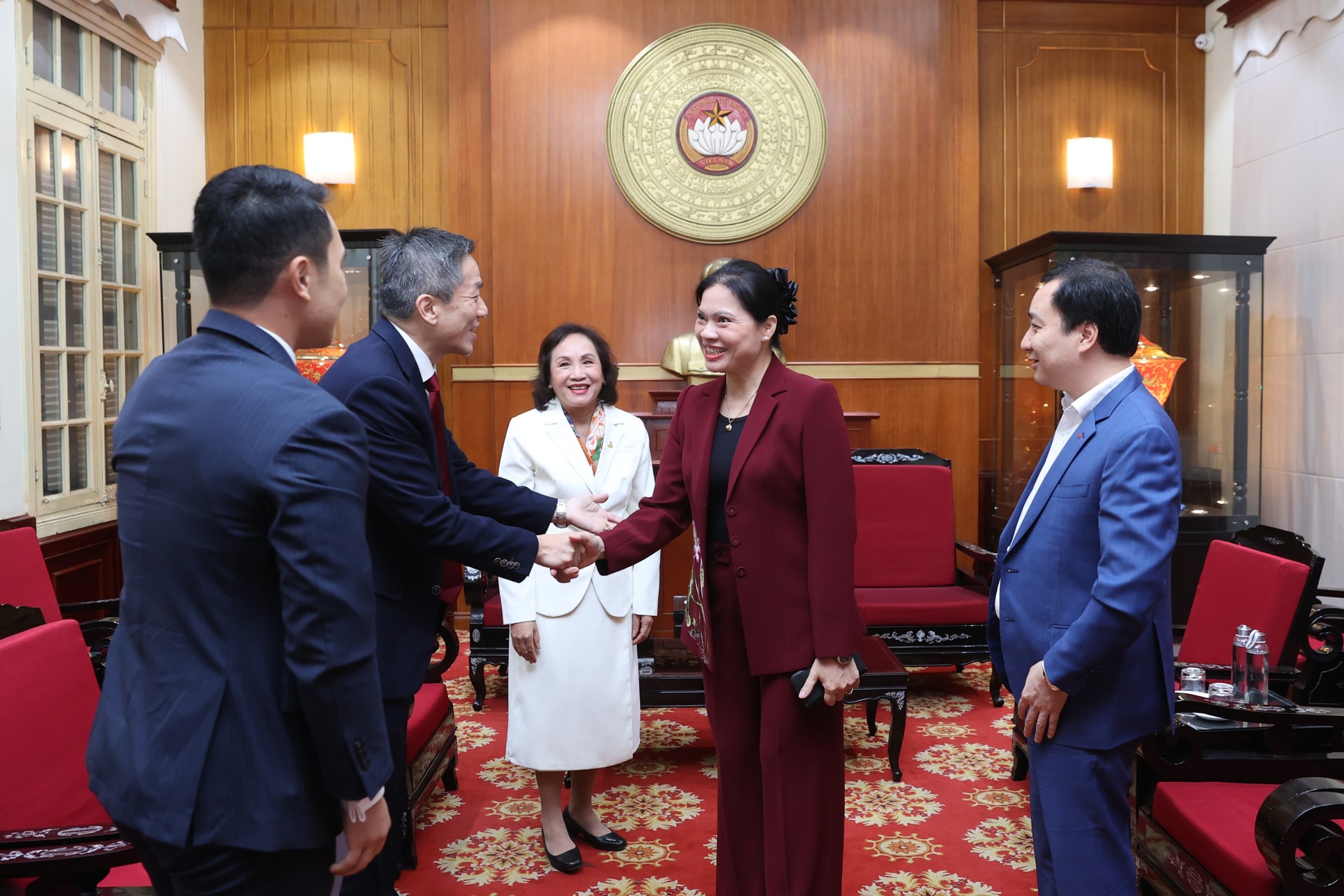 Tập đoàn TCC Việt Nam cùng Sabeco và các công ty thành viên đóng. 3,6 tỷ đồng qua Quỹ hỗ trợ bão lũ của Uỷ ban Trung ương mặt trận tổ quốc Việt Nam
