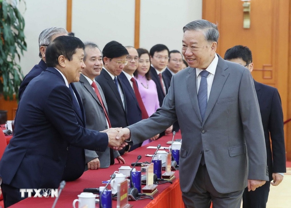2610-tong-bi-thu-viet-nam-hoc-98.jpg