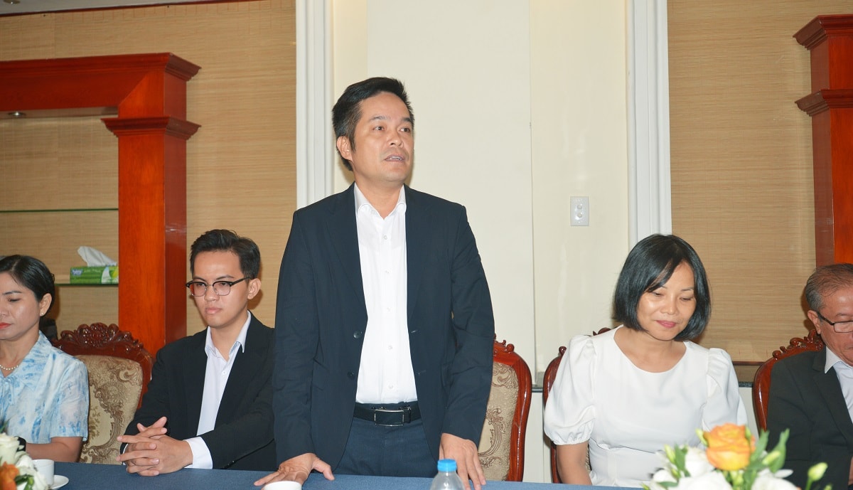 2710-tan-son-thuong-4.jpg