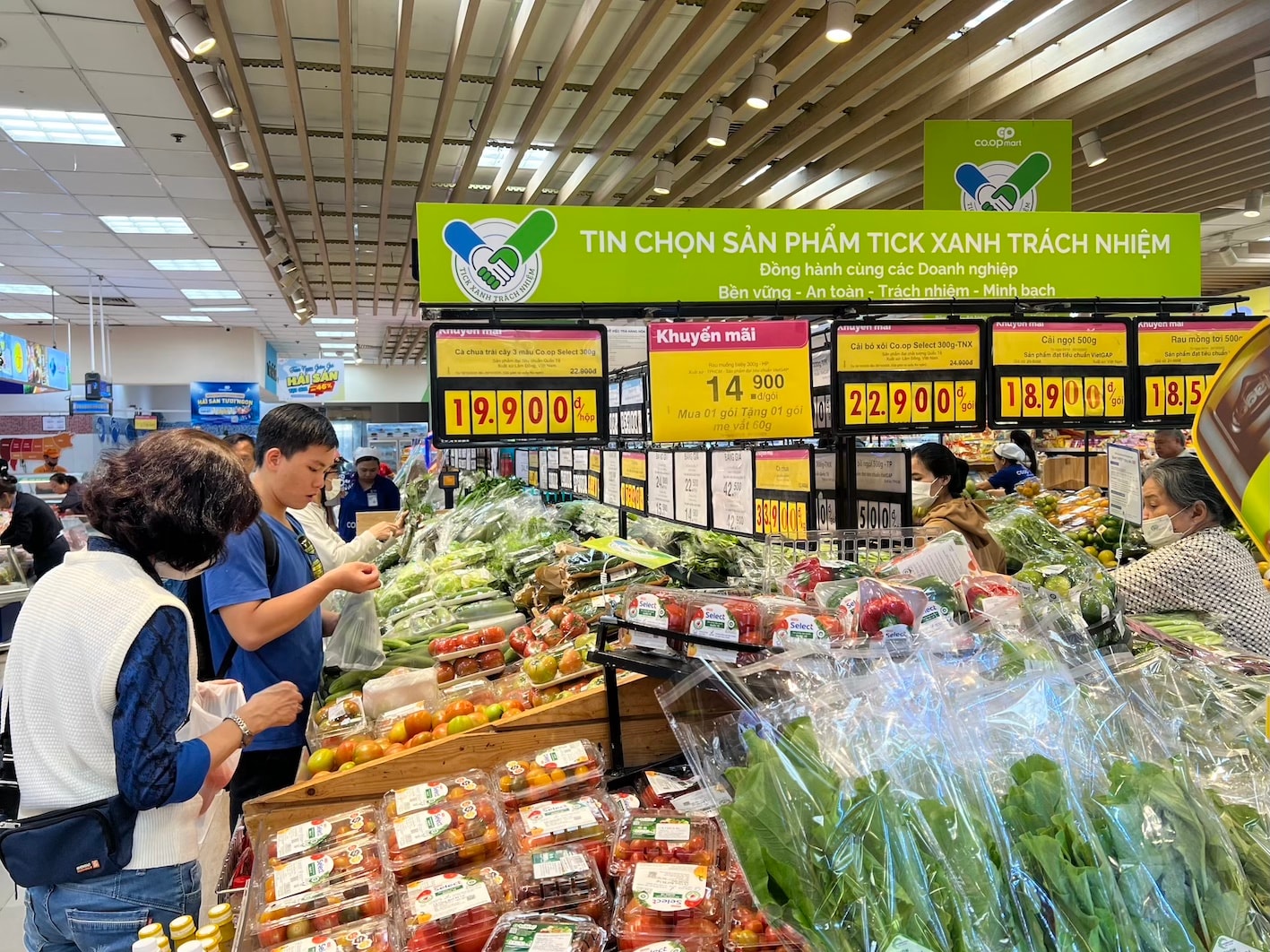 Bản sao Người tiêu dùng yên tâm lựa chọn thực phẩm tươi sống tại Saigon Co.op nhờ tiêu chuẩn Tick Xanh Trách Nhiệm