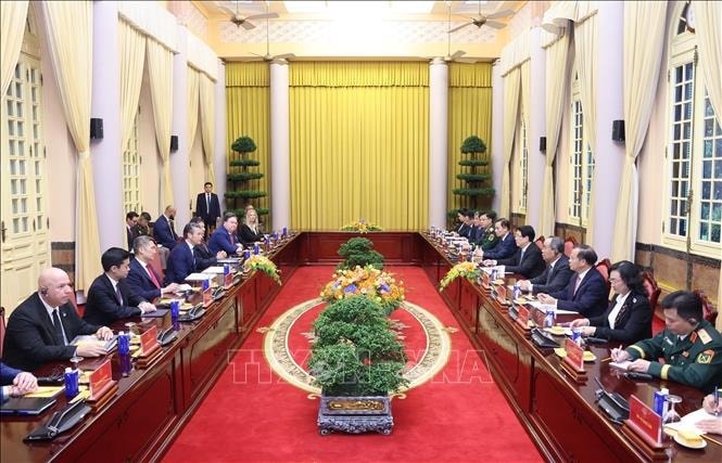 ctn-luong-cuong-tiep-bo-truong-q (2)