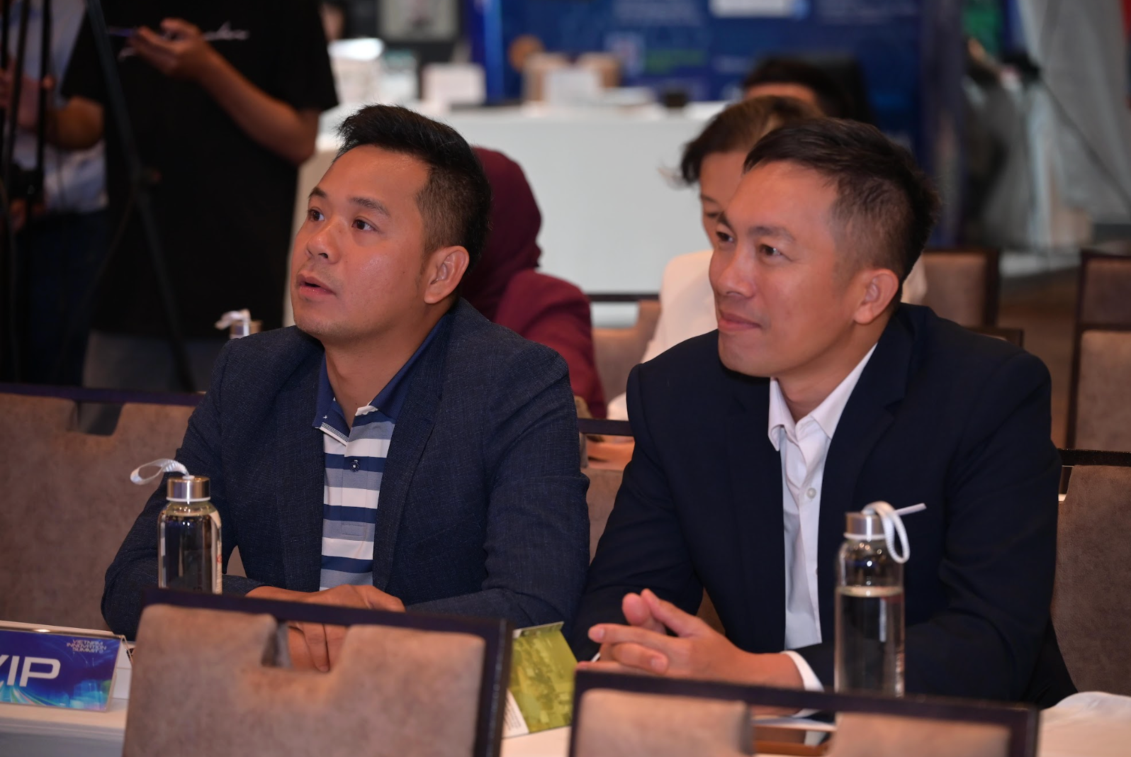 Ảnh màn hình 2025-11-07 lúc 16.31.12