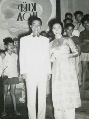 Vợ chồng đạo diễn Trần Viết Long - Kim Chung