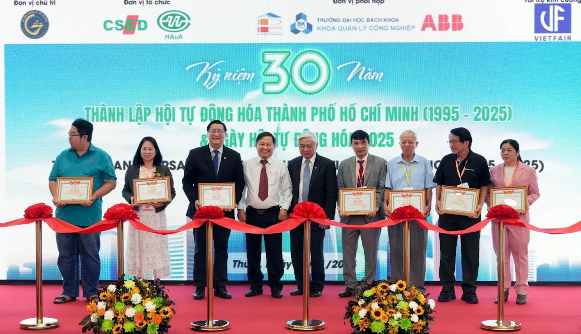 Ảnh màn hình 2025-11-28 lúc 10.35.19