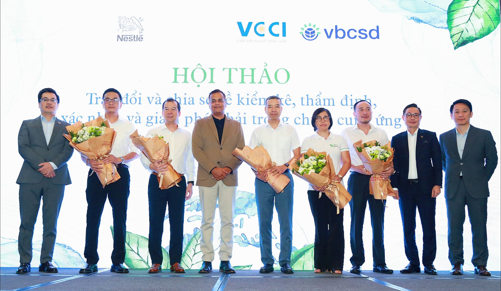 Nestlé Việt Nam đã và đang phối hợp cùng VBCSD và các đối tác triển khai nhiều chương trình đào tạo, phổ biến kiến thức về ESG, cập nhật khung pháp lý và chia sẻ kinh nghiệm cho CSI 100 và