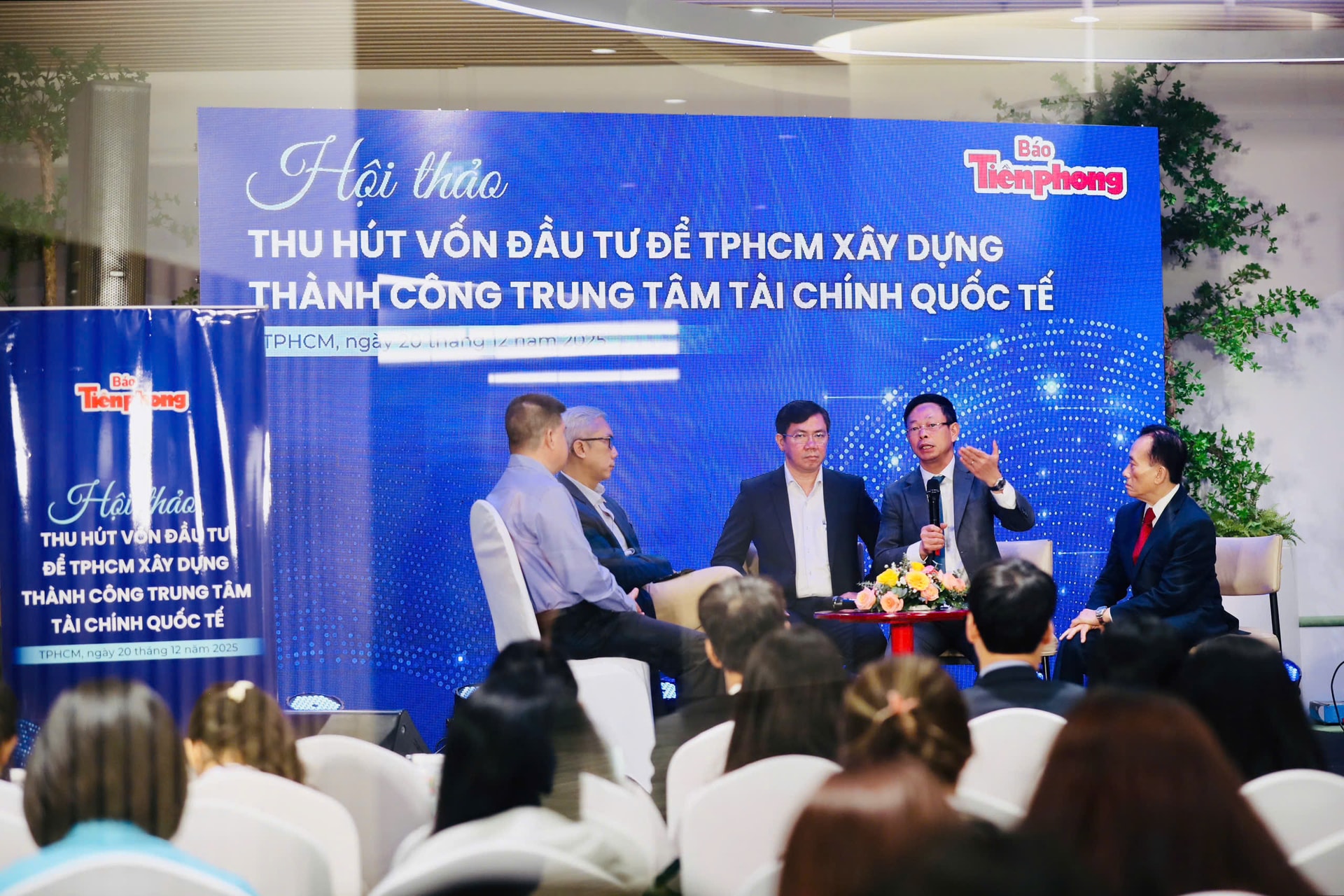 Các chuyen gia chia sẻ tại Hội thảo