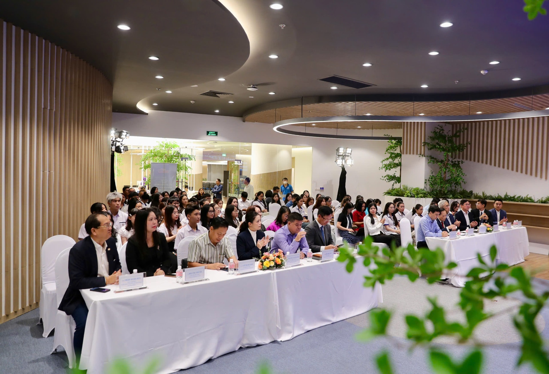 Toan cảnh Hội thảo