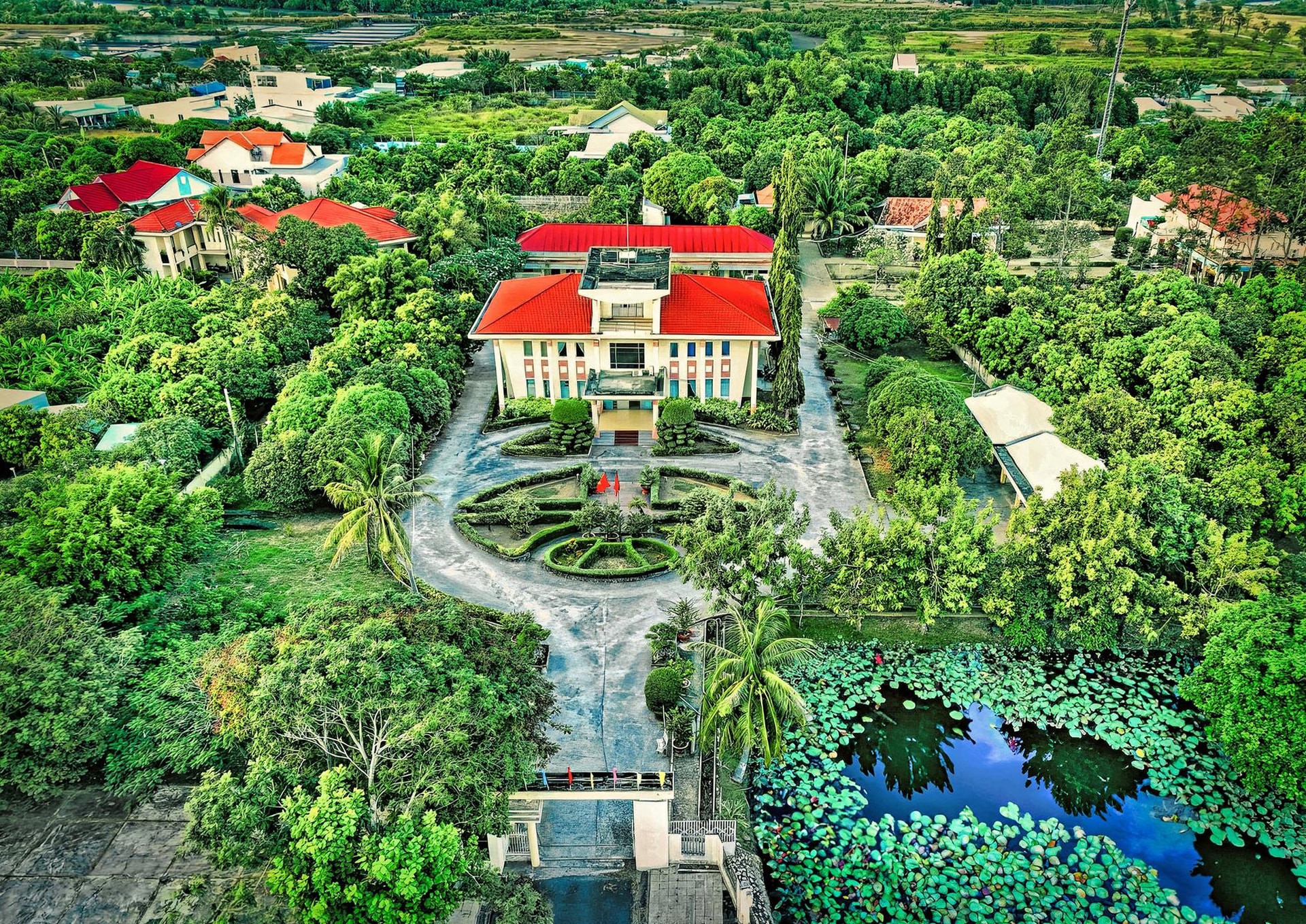 43-huyen uy can gio - Đoàn Hoài Trung-