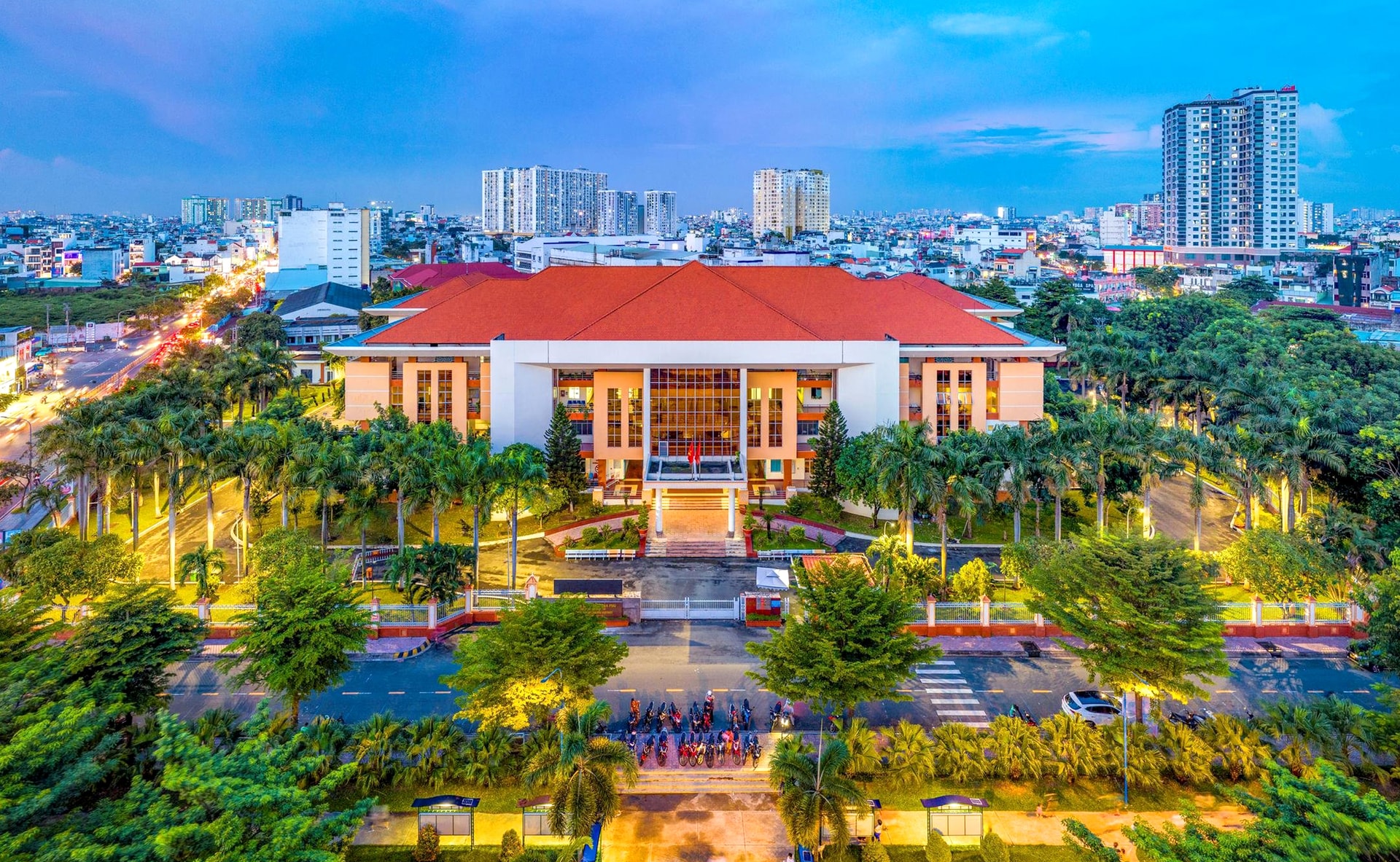 44-tan phu - giang son dong-