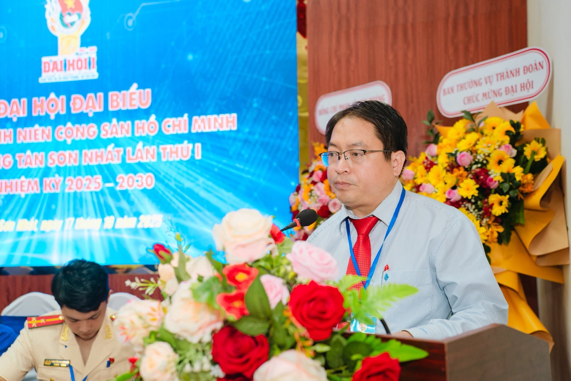 Ông Đoàn Văn Đủ phát biểu trong sự kiện 