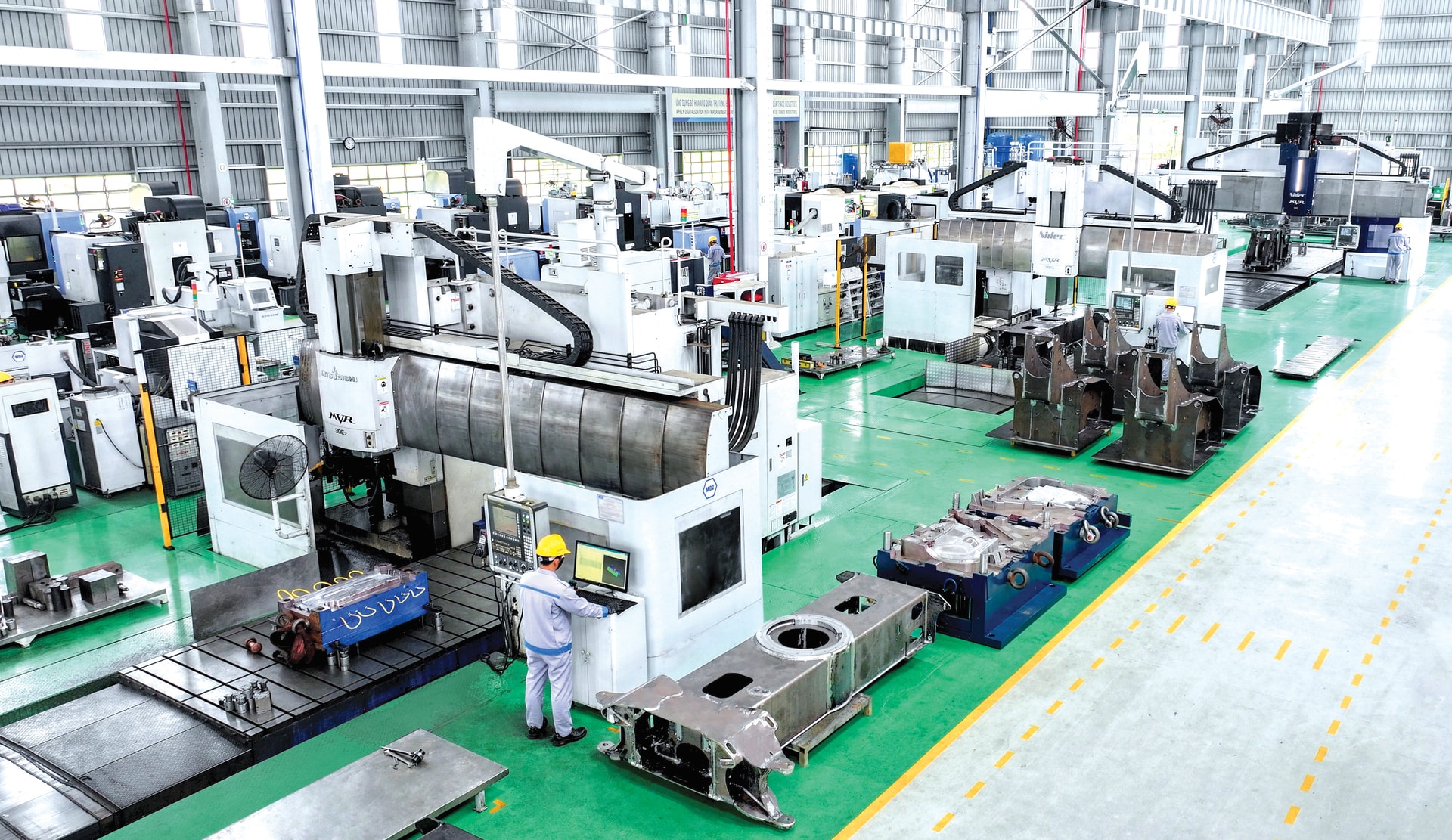 3. Hệ thống máy phay giường tại Nhà máy Khuôn mẫu và Gia công chính xác cao (thuộc THACO INDSUTRIES)