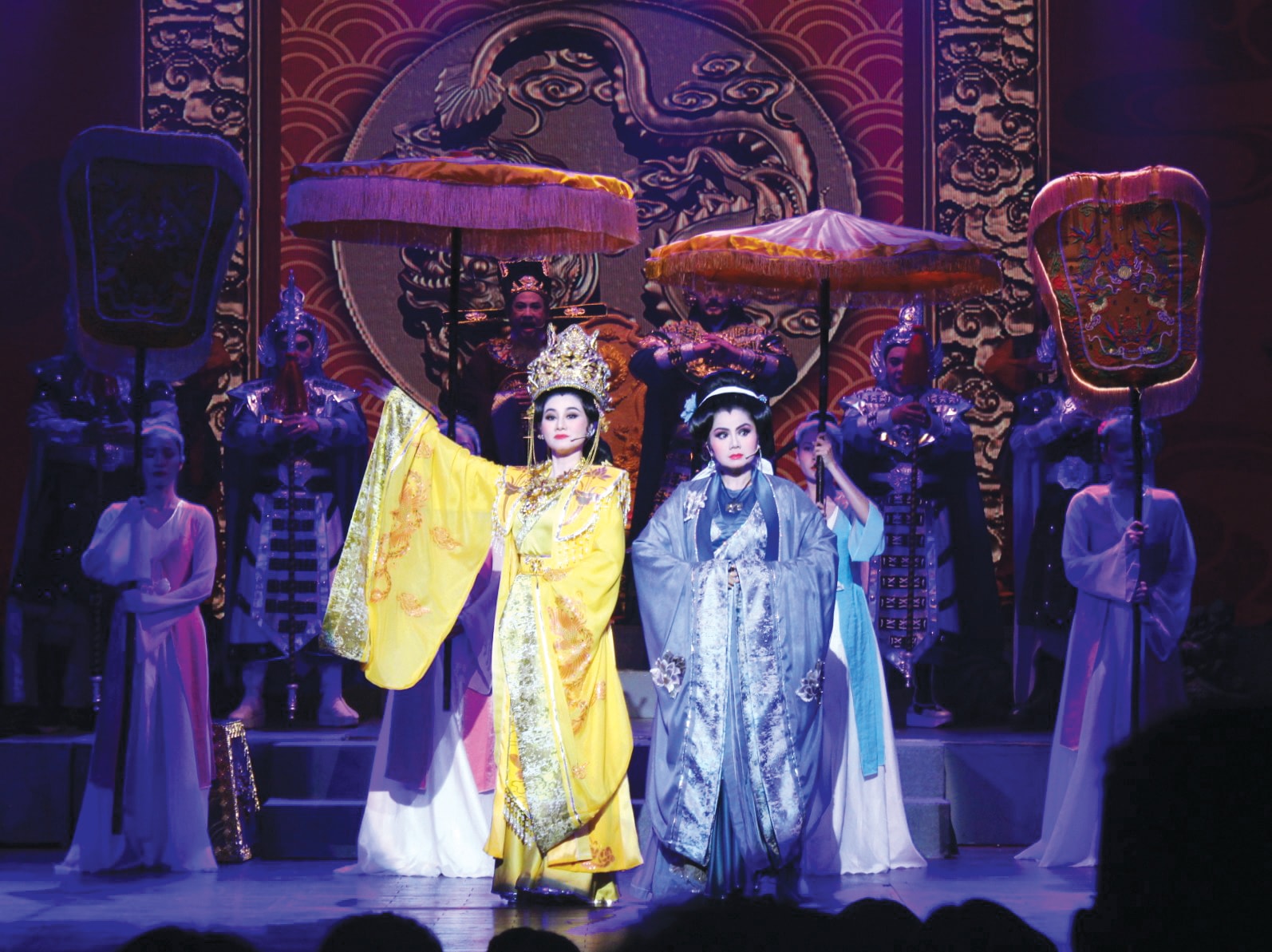 Canh trong Cau tho yen ngua