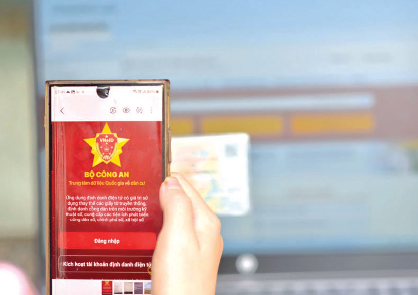 Đừng để chủ trương chuyển đổi số thành _online nửa vời_