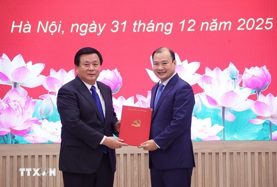 ttxvn-dong-chi-le-hai-binh-giu-c.jpg