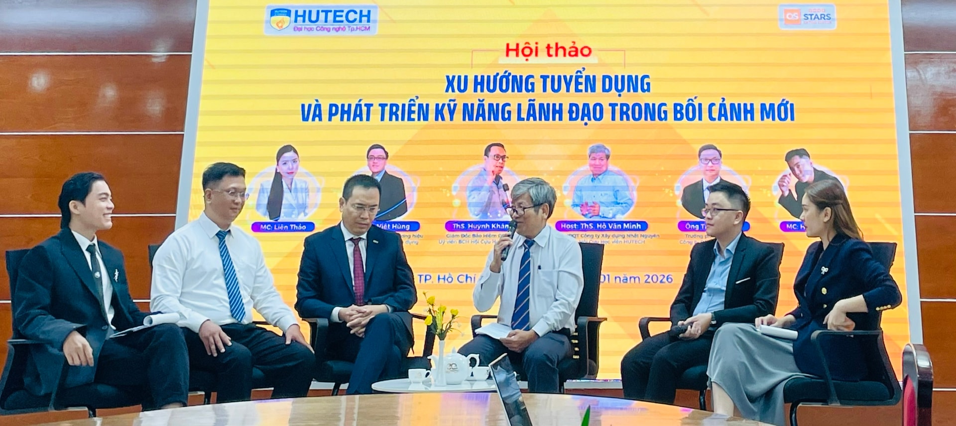 Các đại biểu tham gia hội thảo
