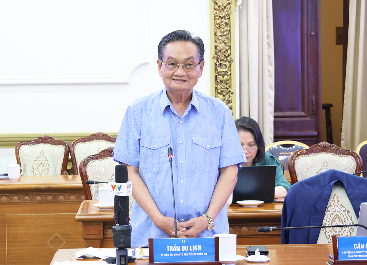 tiễn sĩ Trần Du Lịch- thành viên HĐ tư vấn cs tài chính tiền tệ quốc gia