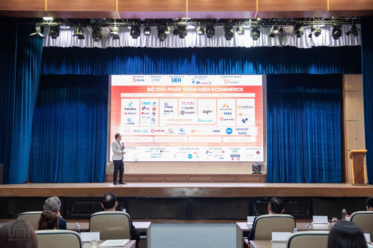 Công bố Giải pháp toàn diện Ecom