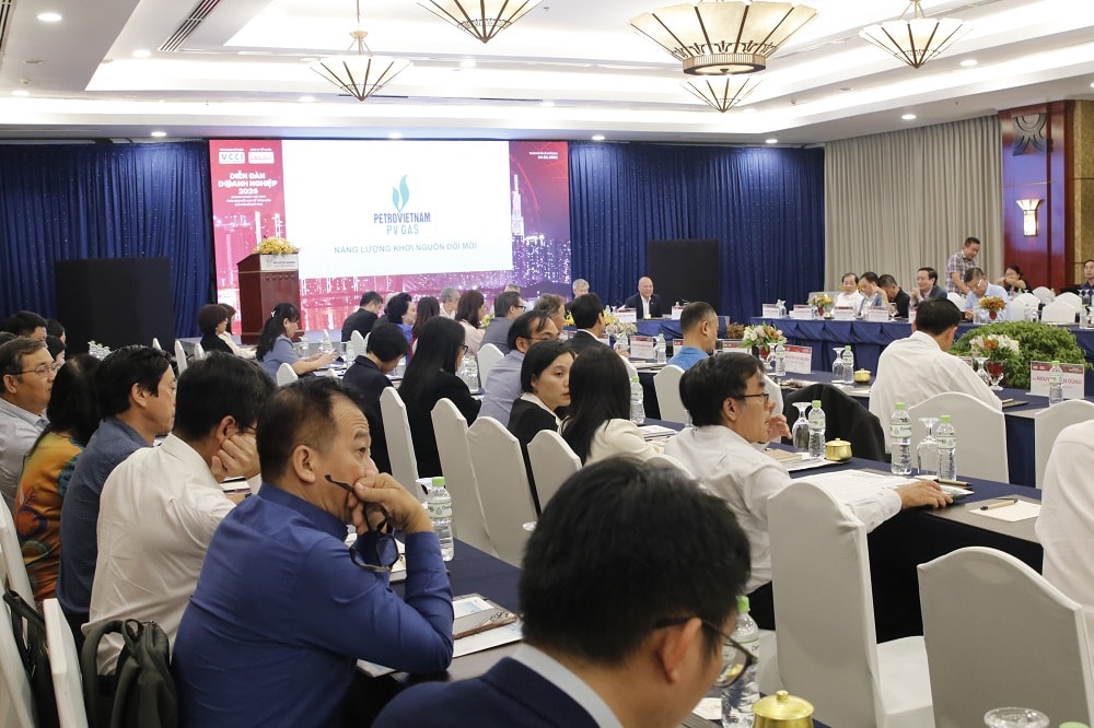 2.1 Khách tham dự