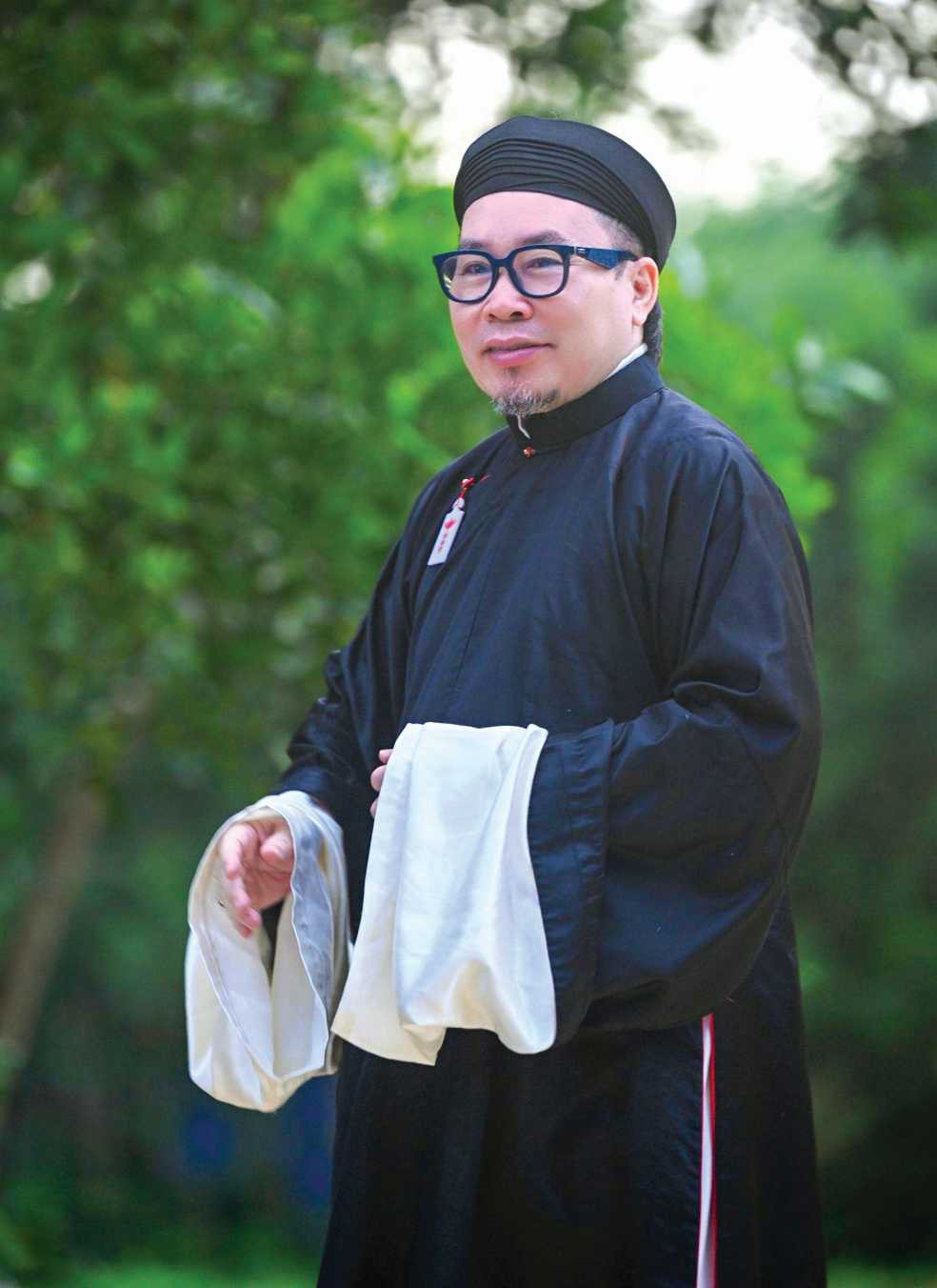 Nhà thiết kế Phạm Văn Tuyền (Năm Tuyền)