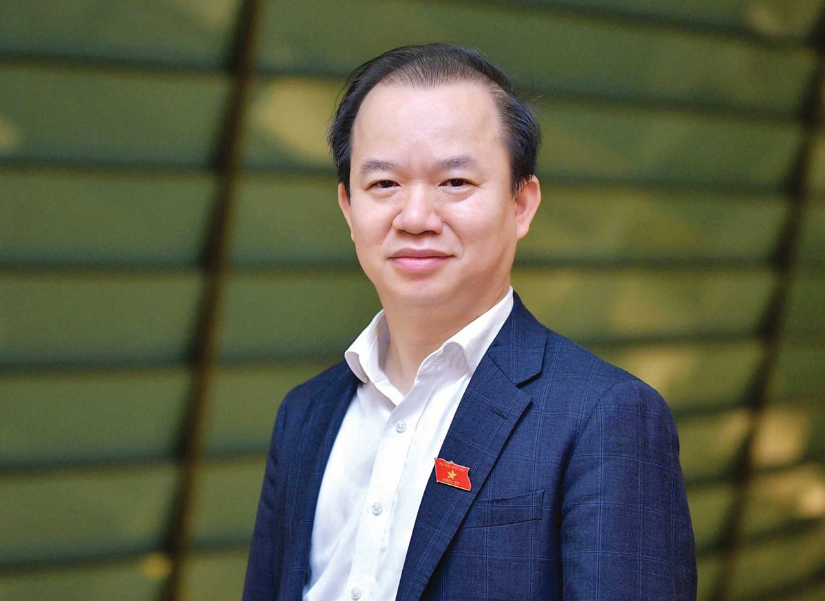 Ông Bùi Hoài Sơn