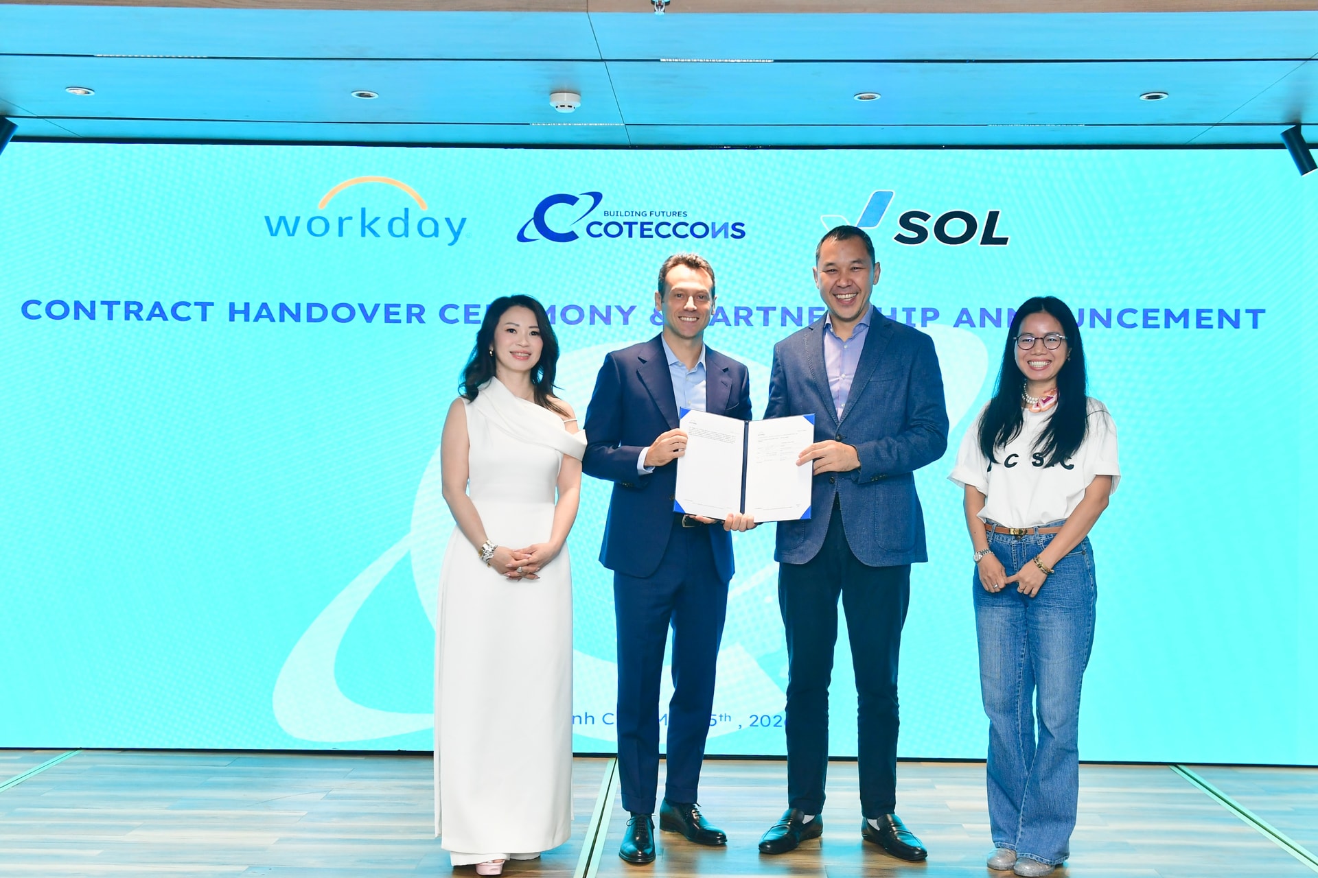Coteccons hợp tác với Workday hướng đến triển khai nền tảng quản trị nguồn nhân lực (Human Capital Management - HCM) của Workday, đặt con người ở vị trí trung tâm của mọi quyết định. Ảnh