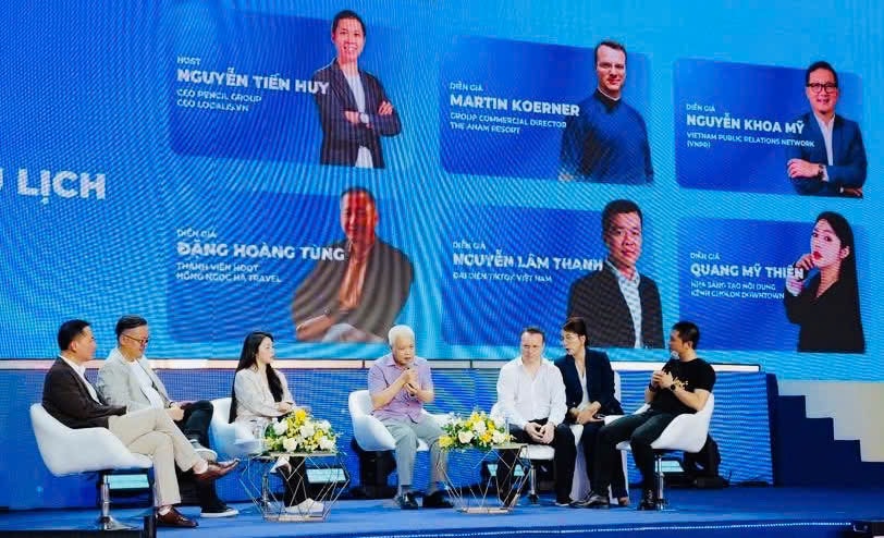 Các diễn giả tham gia buổi tọa đàm