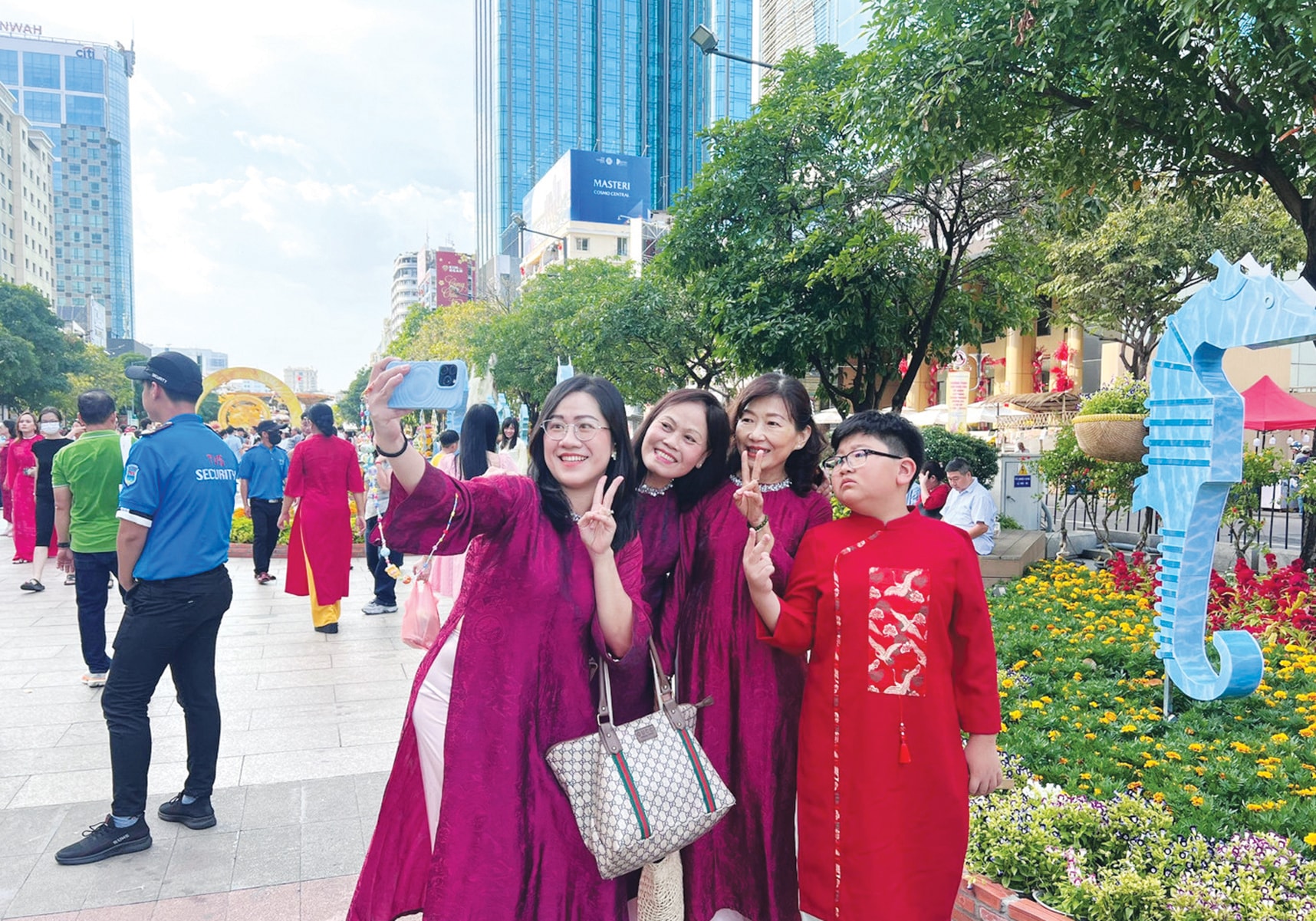 T26 Khi hành vi tiêu dùng ngày càng gắn chặt với nội dung, khả năng “lên nền tảng” của mỗi không gian và mỗi hoạt động trở thành yếu tố quyết định