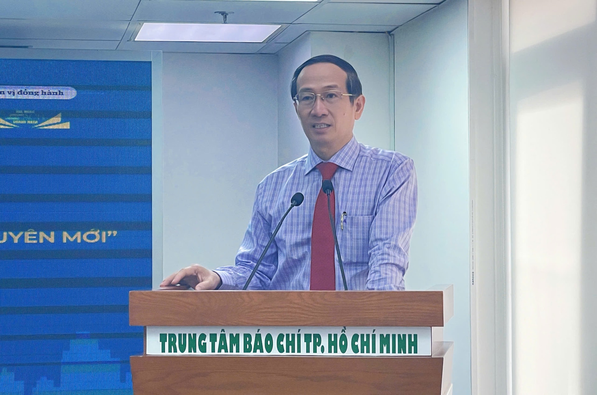 Tổng biên tập Trần Hoàng phát biểu tại sự kiện