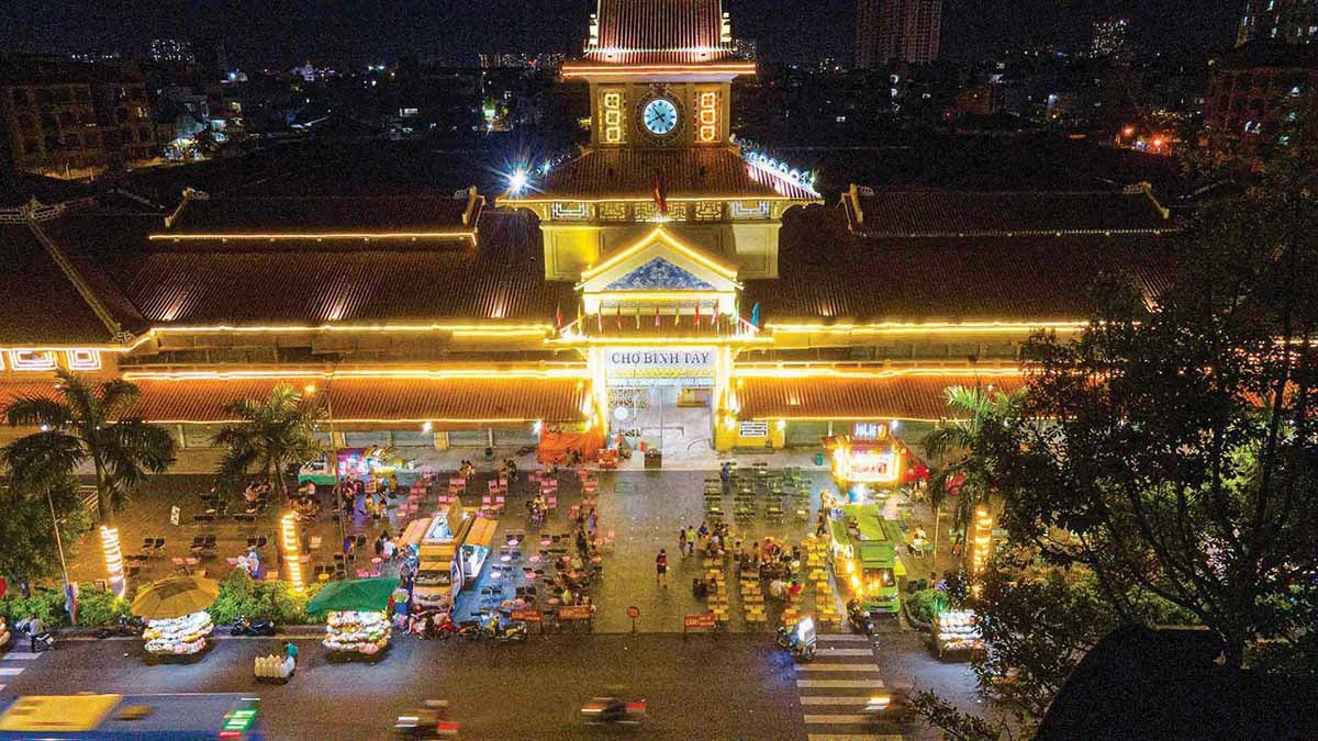 T21. Chợ Bình Tây về đêm