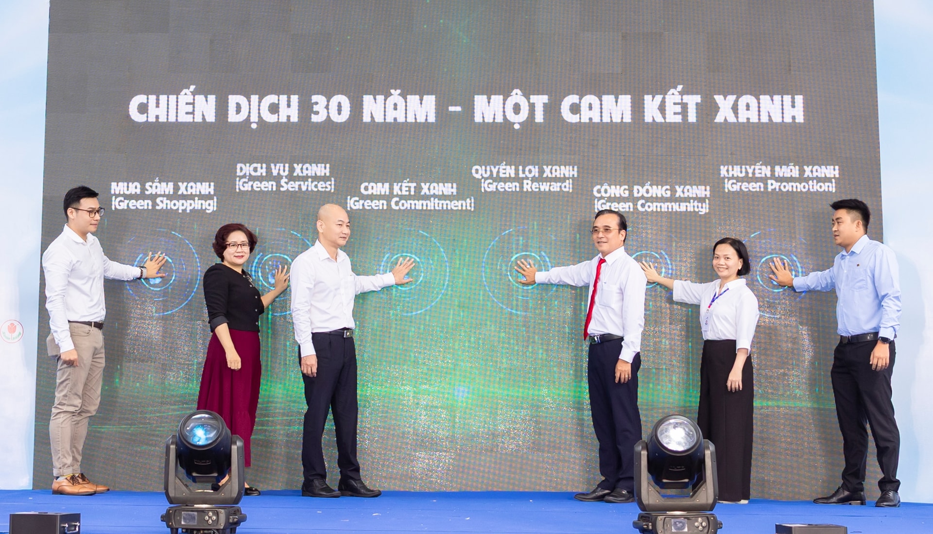 Saigon Co.op chính thức khởi động chiến dịch “30 năm – Cam kết xanh”, hướng đến tiêu dùng bền vững trên toàn hệ thống.