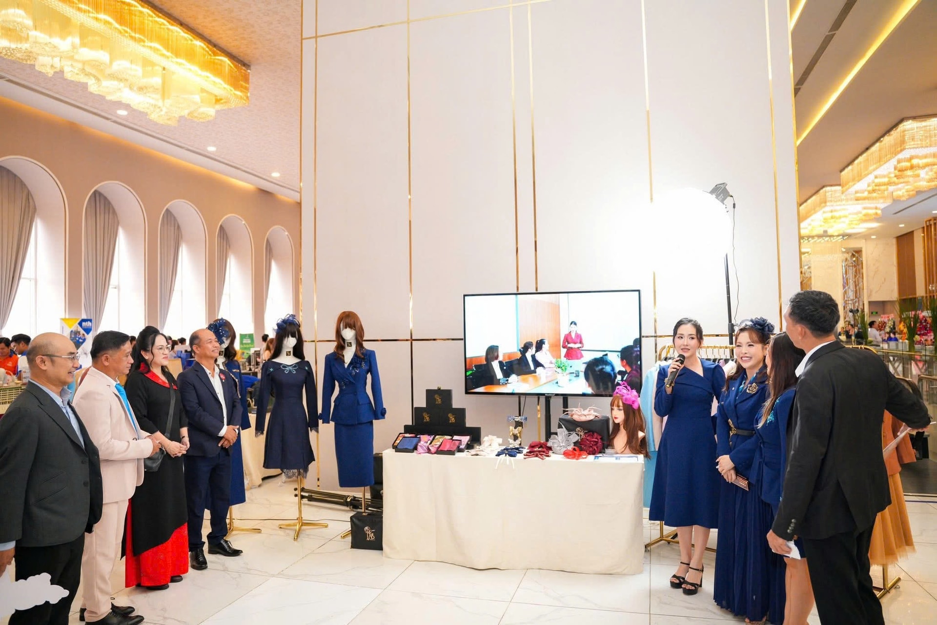 Các kỳ giao thương trước doa Hội Doanh nhân Sài Gòn tổ chức