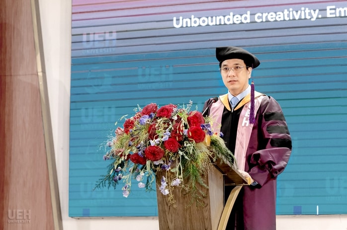pgsts-bui-quang-hung-giam-doc-dai-hoc-kinh-te-thanh-pho-ho-chi-minh-17785667312701688327145.jpg