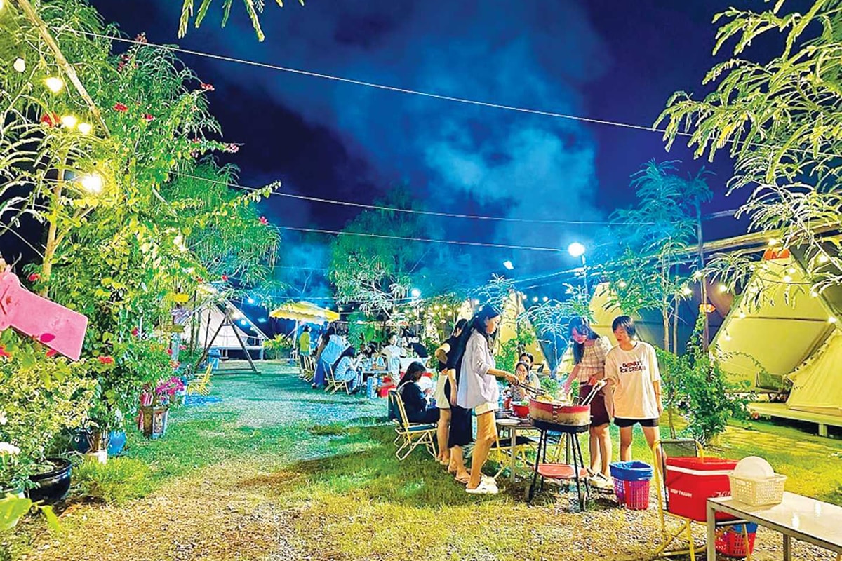 Một khu du lịch sinh thái kết hợp camping chỉ cách trung tâm Thành phố hơn 50km