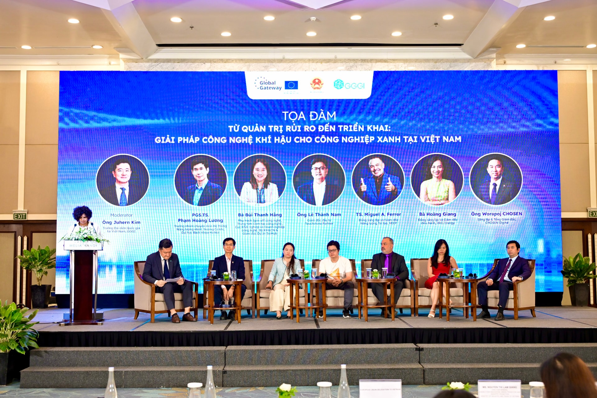 7. Tọa đàm